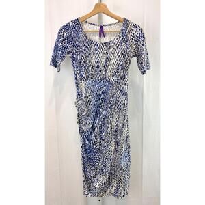 SERAPHINE Sz 2 Printed Maternity Dress Scoop Neck Short Sleeve Ruched Blue Multi